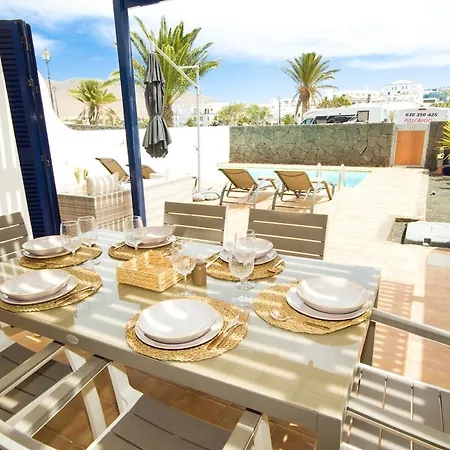 Vila Maitri - By Az Playa Blanca (Lanzarote)